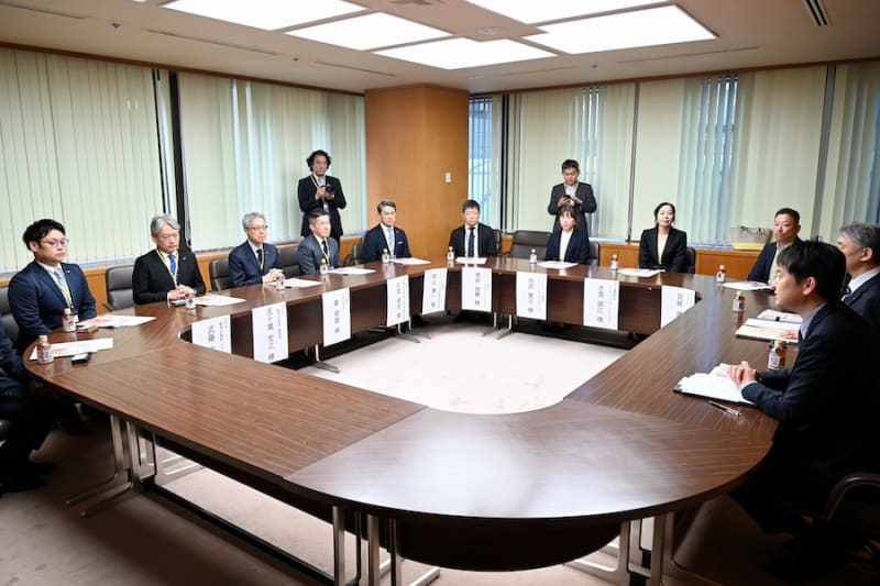 Star Alliance Charity Auction Raises Funds for Japan Relief - Image 2