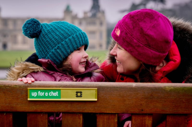 England's "Chat or Quiet" Park Benches Fight Parent Loneliness - Image 3
