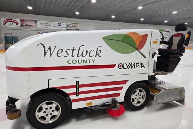 Rural Alberta Community Saves Ice Rink With Record Fundraiser