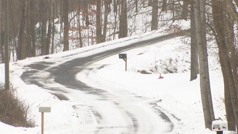 Tennessee Volunteers Clear Storm Debris in Two Counties