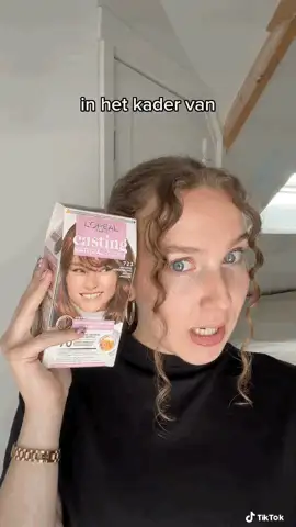 L'Oreal - Dafne.gif