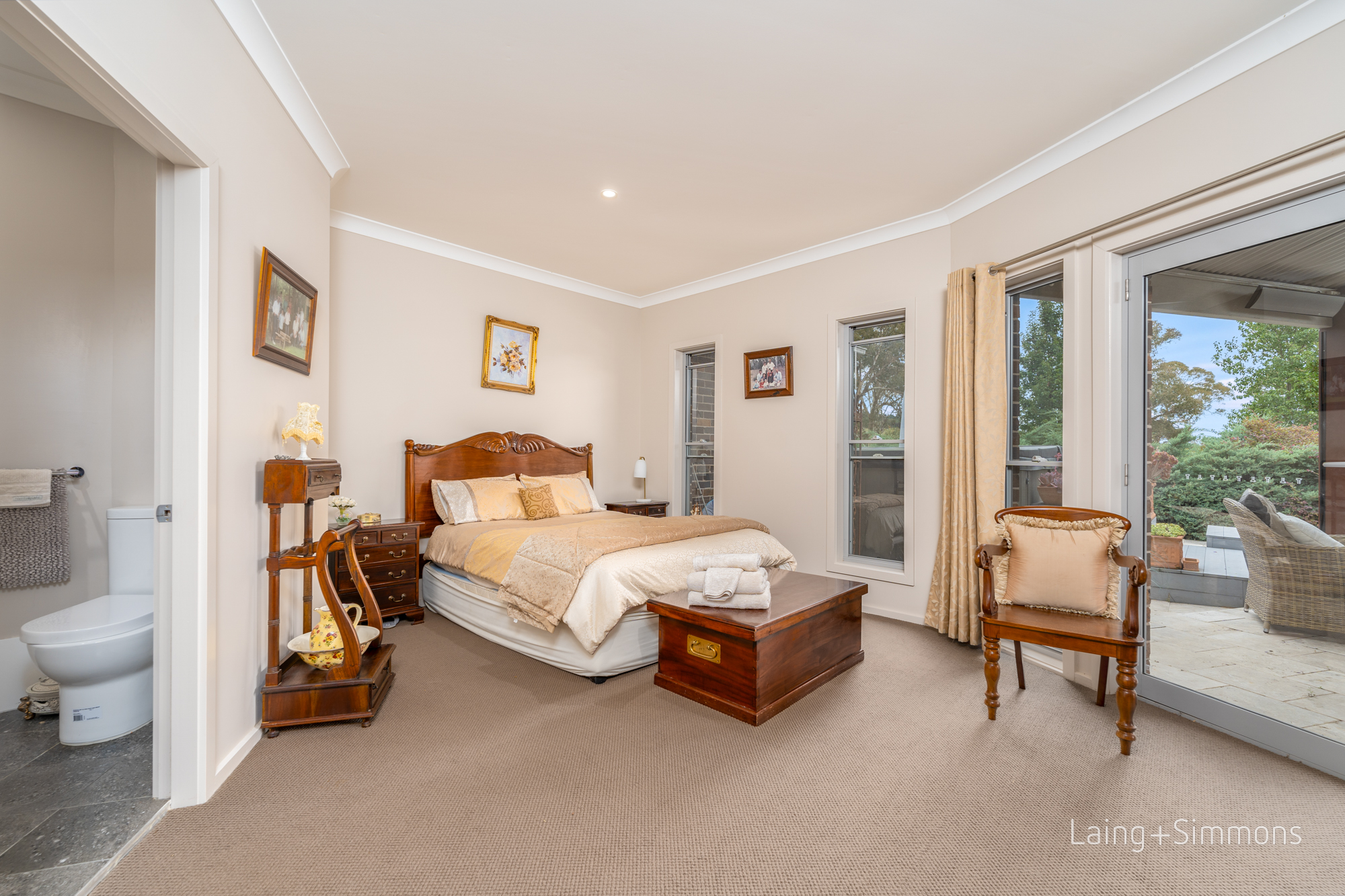Bed Room