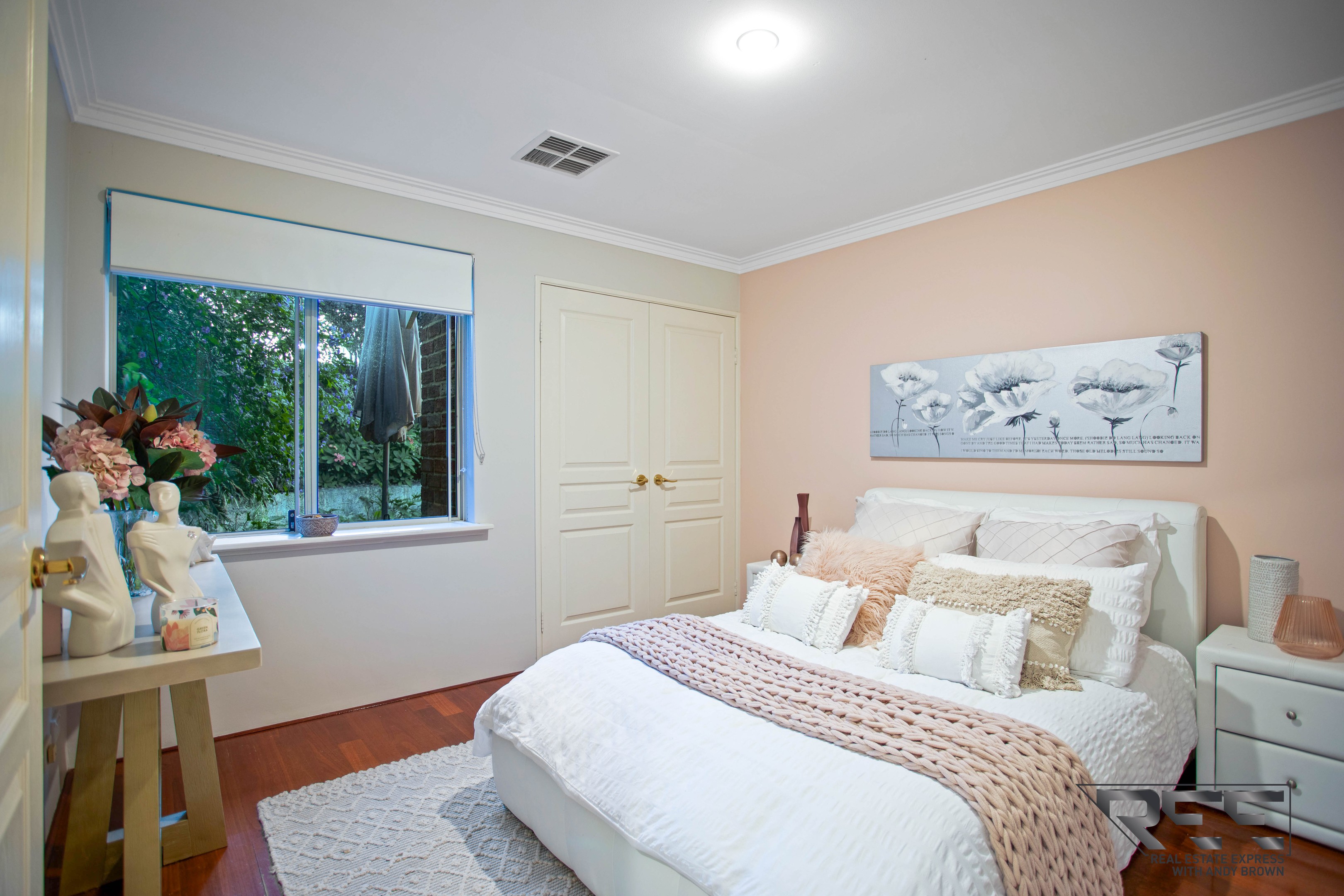 Bed Room