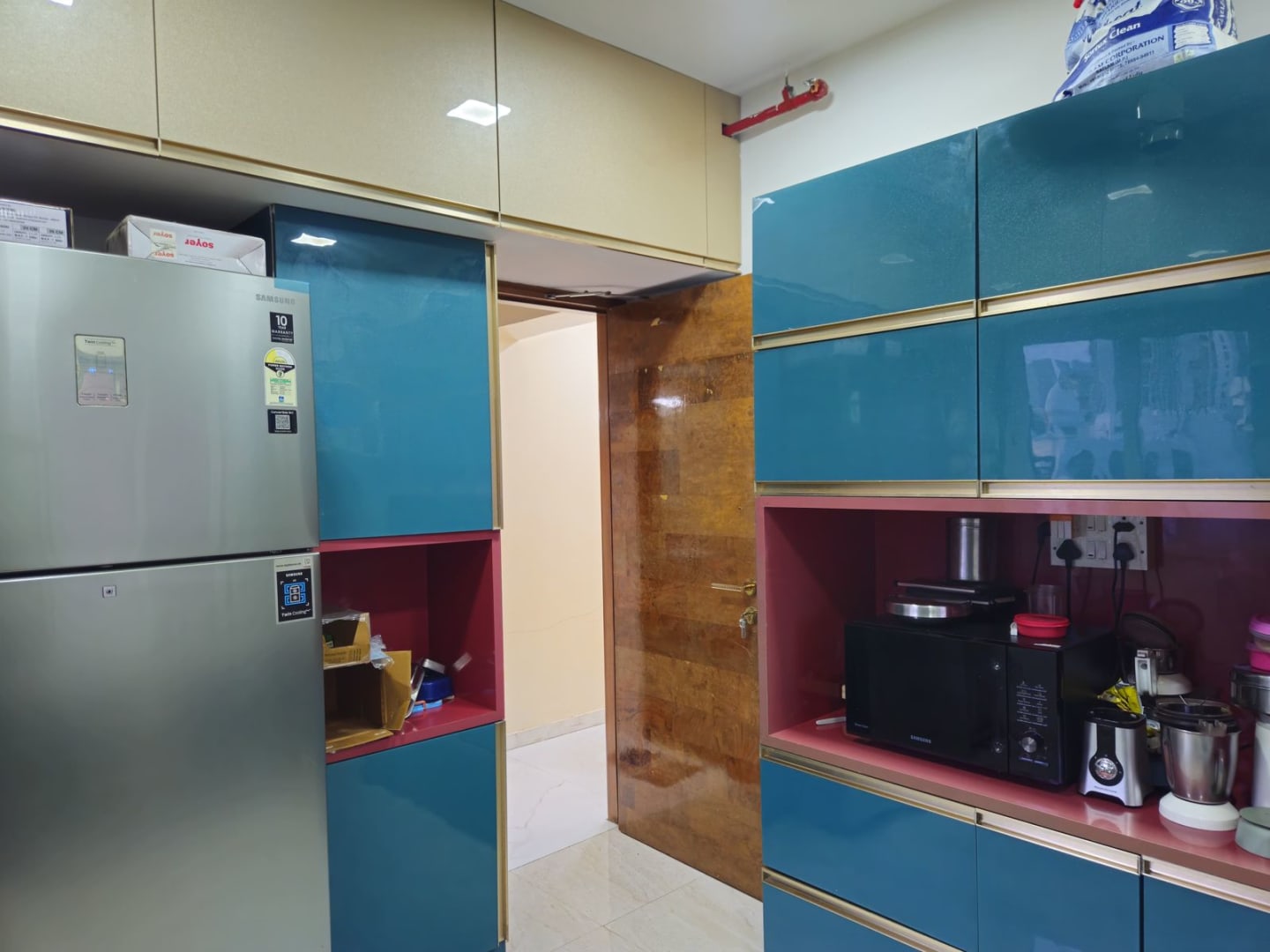 2BHK Apartment for Sale in Chembur West, Mumbai image 5