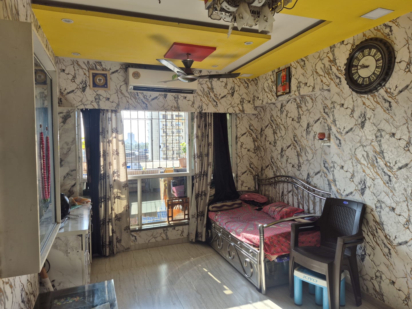 1BHK Apartment for Sale in Kandivali west , Mumbai image 4