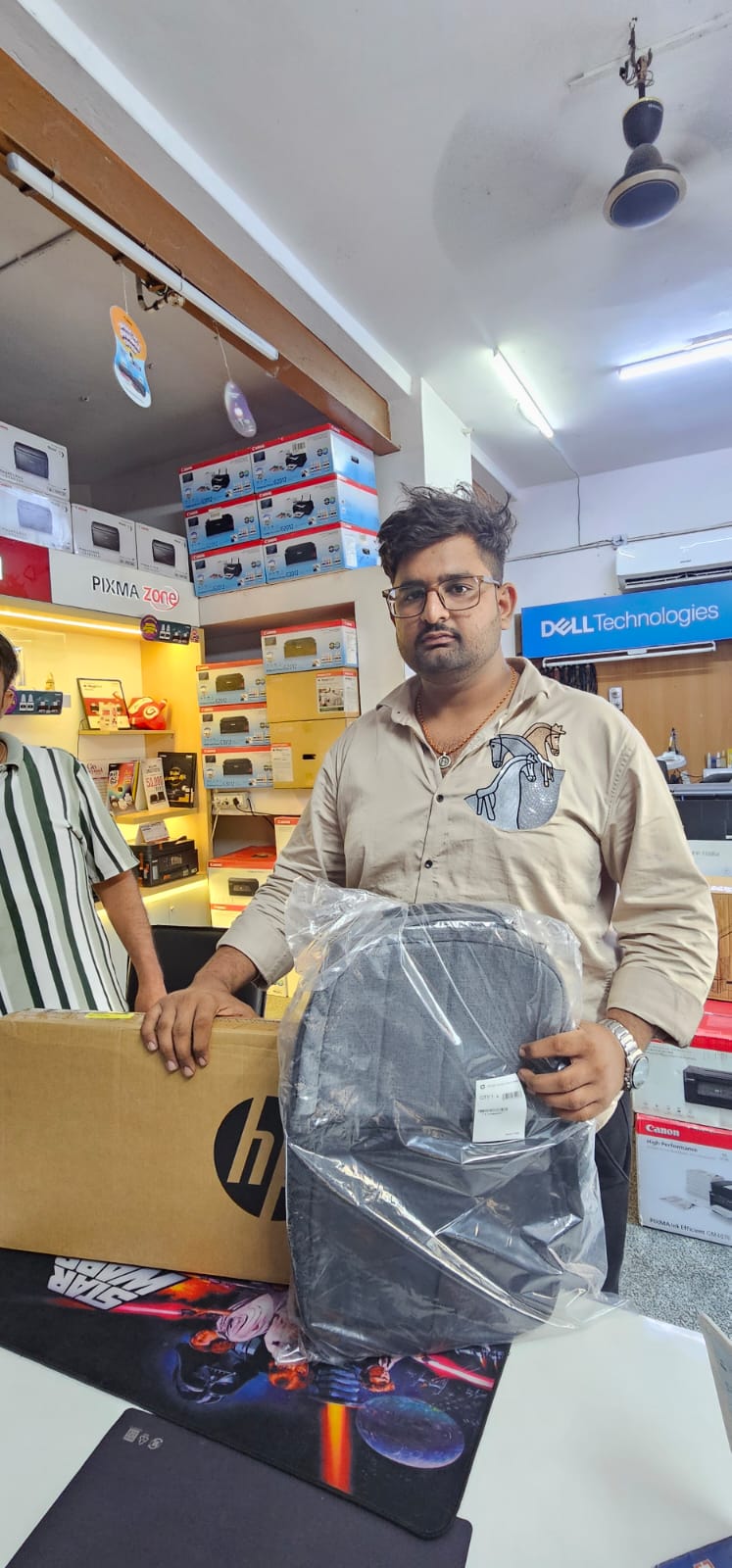 Customer review photo from Sumit Khatri