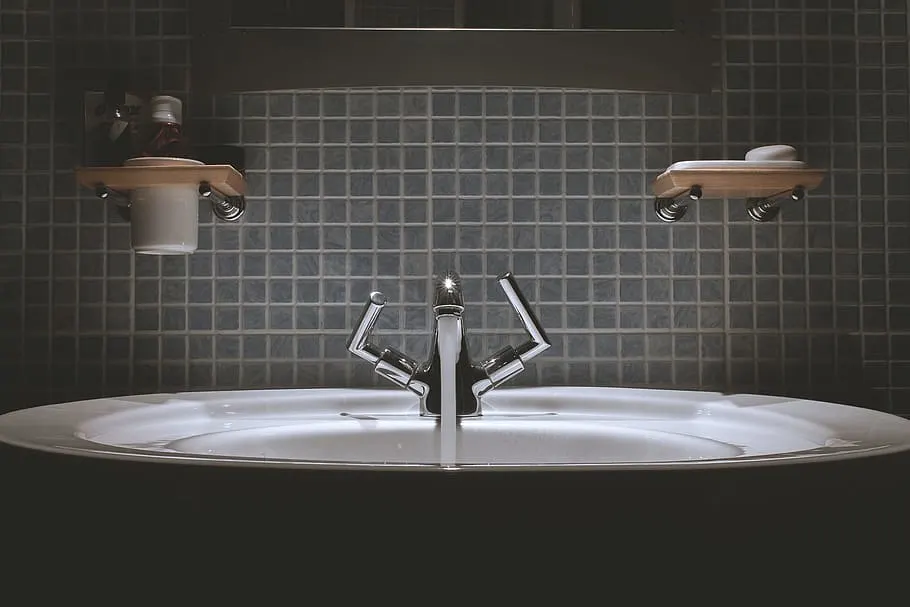 Porcelain Vs Ceramic Sink Which is Better to Choose?