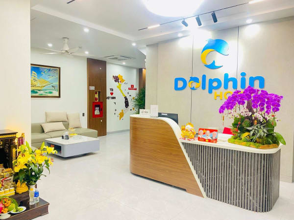 DOLPHIN HOTEL