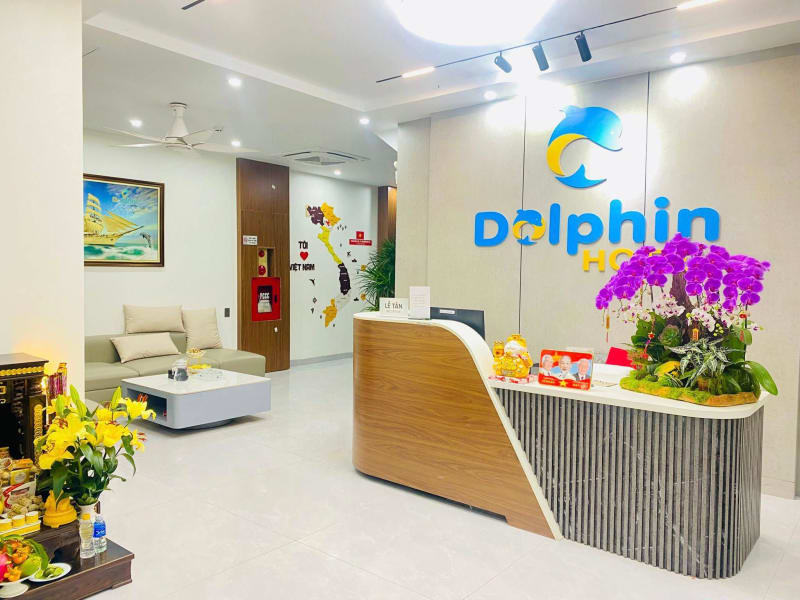 DOLPHIN HOTEL