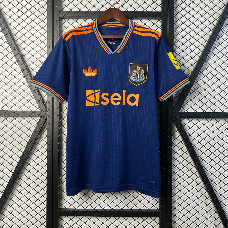 3ª Equipación Newcastle