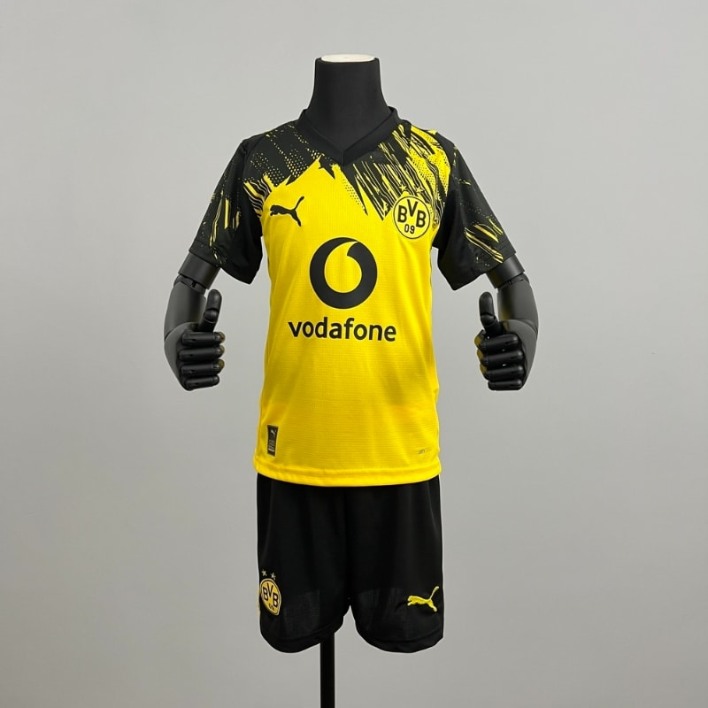 Niño 1º Borussia Dortmund 25-26