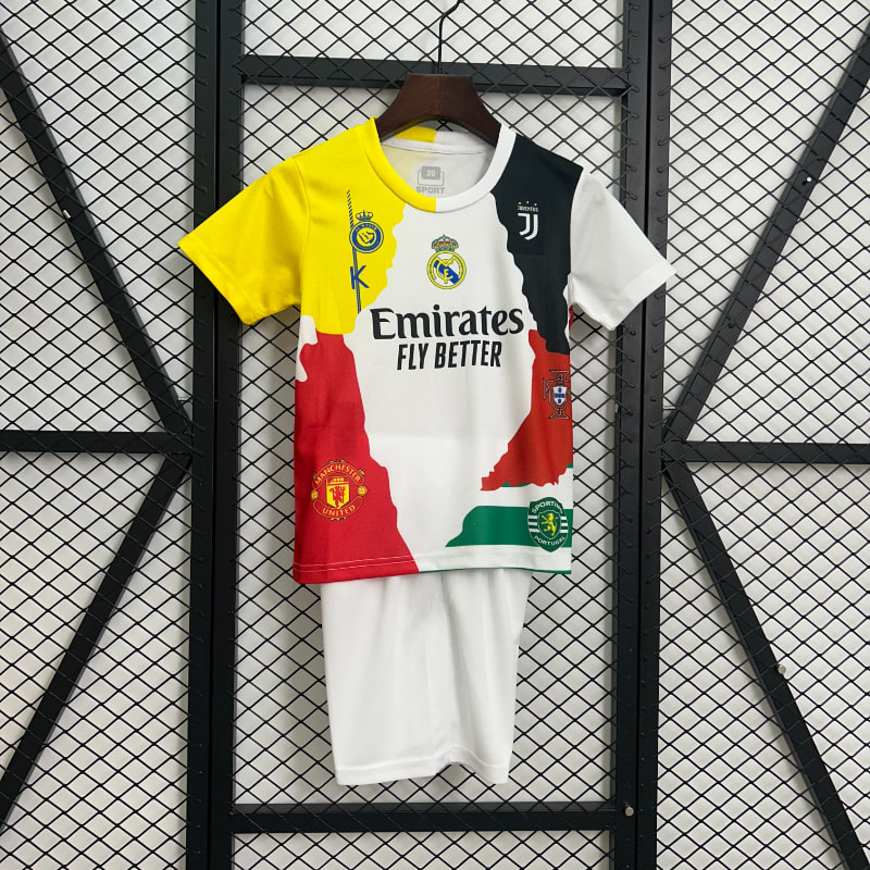 Niño especial CR7
