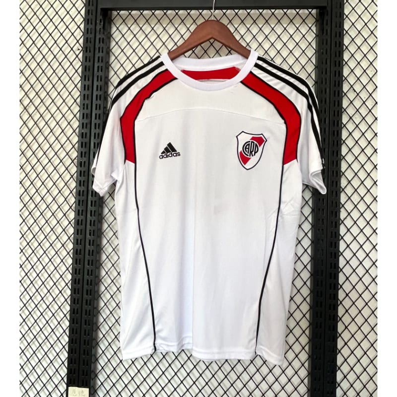 Especial River 25-26