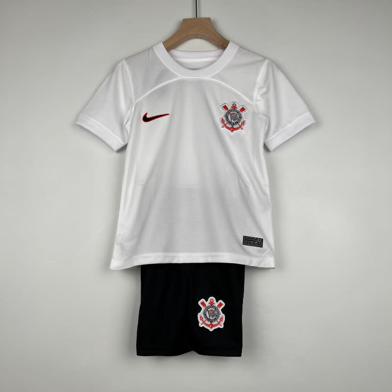 Niño 1ª Corinthians 23-24