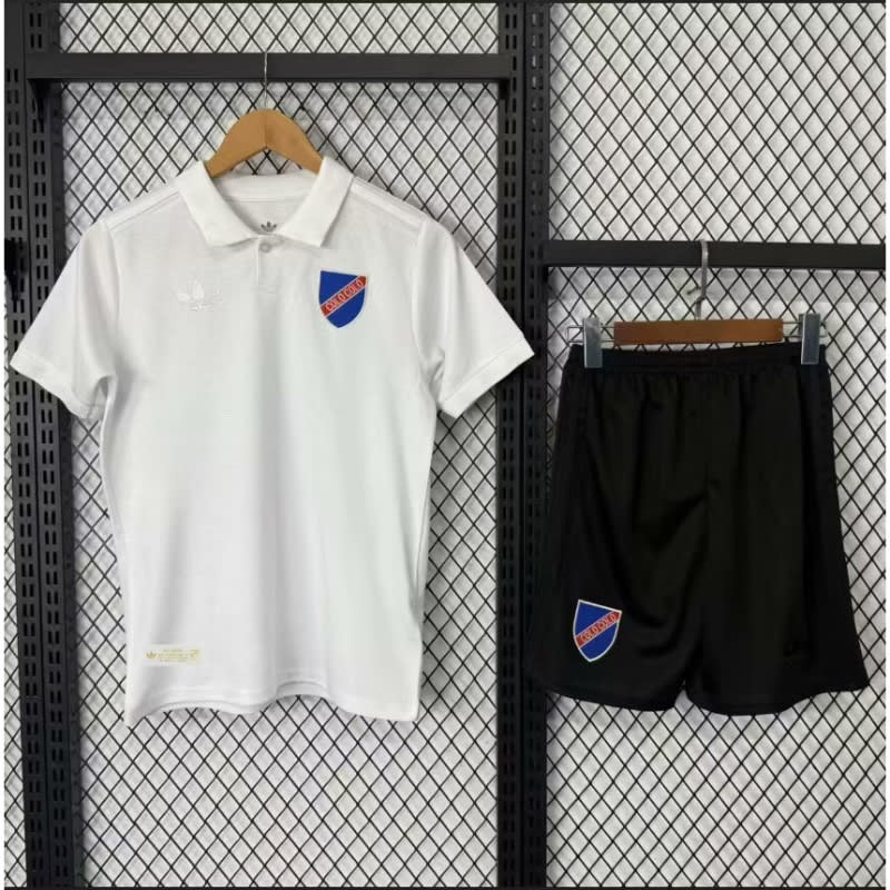 Niño especial Colo Colo 25-26