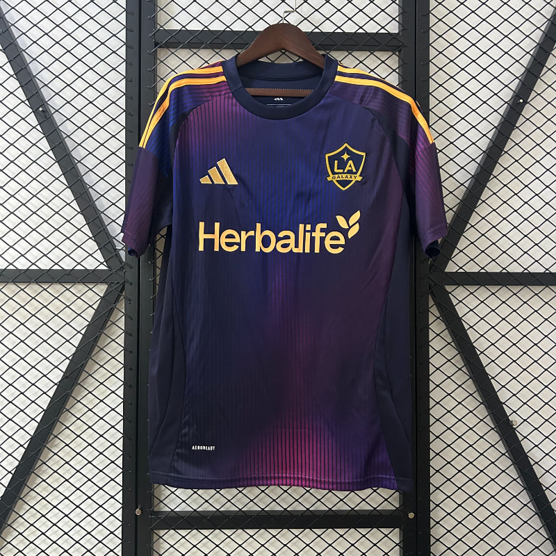 2ª Los Angeles Galaxy 25-26 imagen 3
