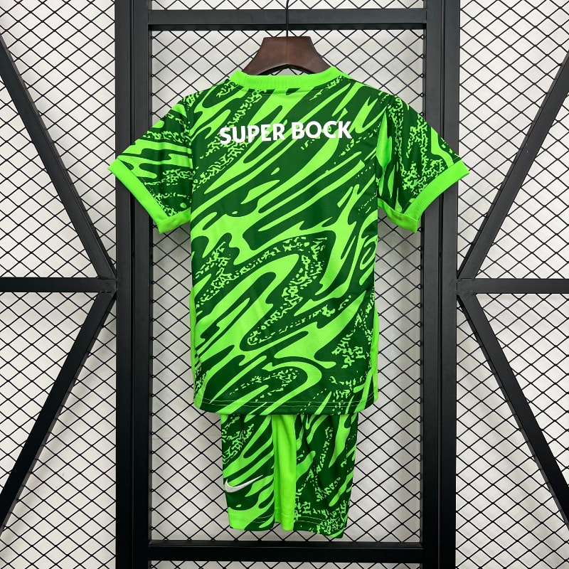 Niño portero Sporting Lisboa 25-26 imagen 2