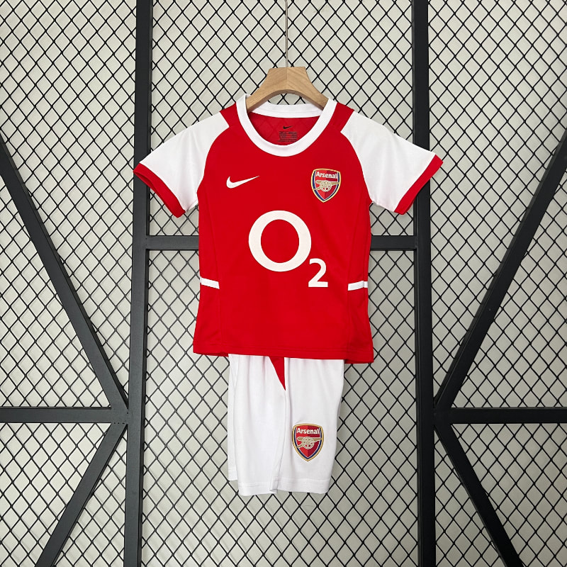 Niño Arsenal 02-04