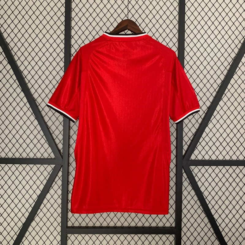 Manchester United 03-04 2