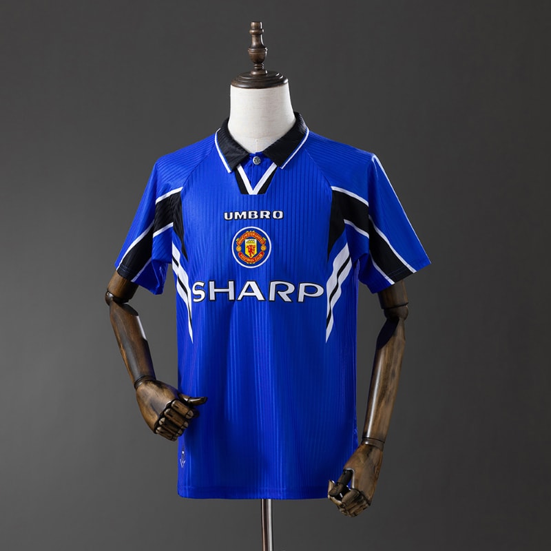 Manchester United 96-98 -3