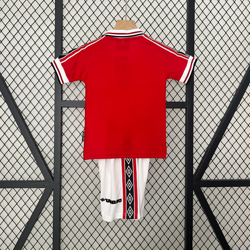 Niño Manchester United 98-99 imagen 2