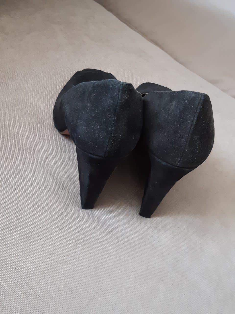 Escarpin noir zara, Zara, Noir, taille 39, Très bon état — occasion à Bir el-Djir (photo 3)