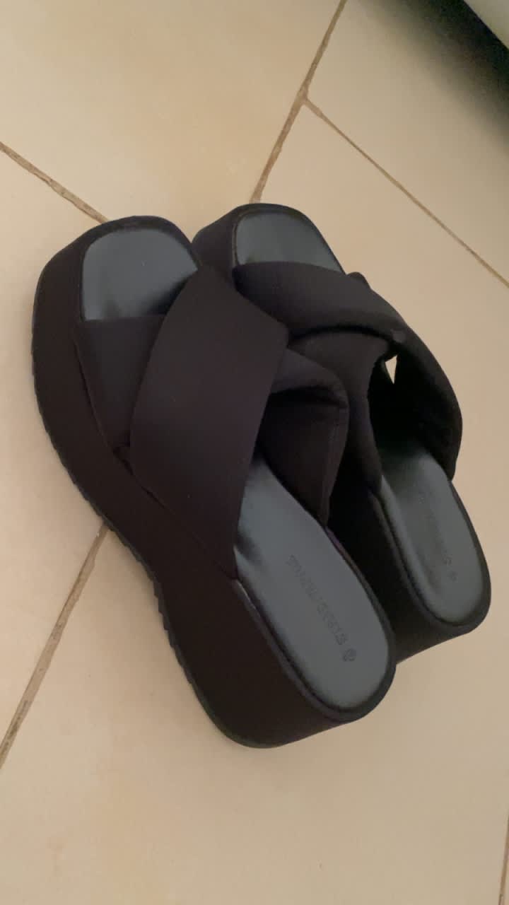 Escarpins noir stradivarius, Stradivarius, Noir, taille 35, Très bon état — occasion à Es Senia