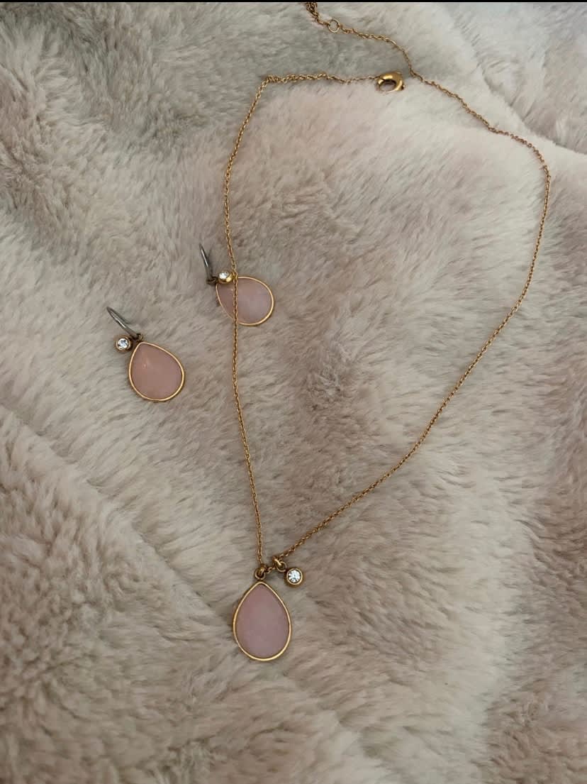 Parure Fossil rose poudré – collier + boucles, Fossil, Très bon état — occasion à Oran