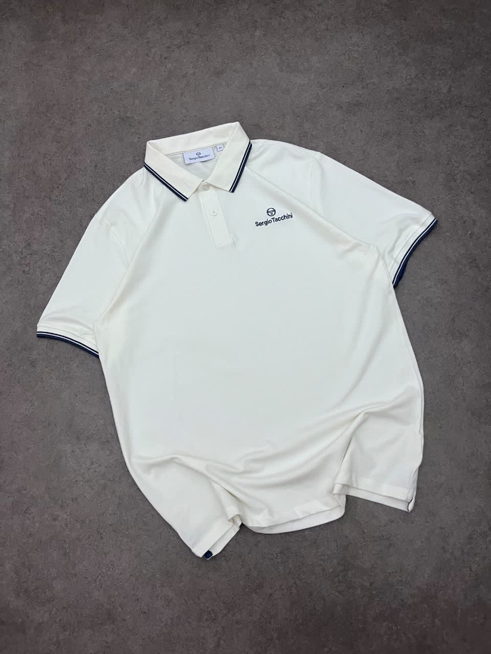 Polo shirt sergio tacchini original, Sergio Tacchini, Blanc, taille XXL, Neuf sans étiquette — occasion à Mansourah