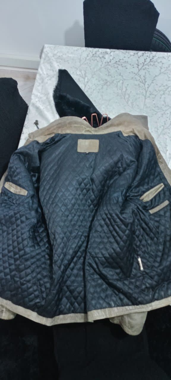 Veste en cuir de buffle véritable, In Extenso, Beige, taille XXL, Très bon état — occasion à Alger Centre (photo 3)