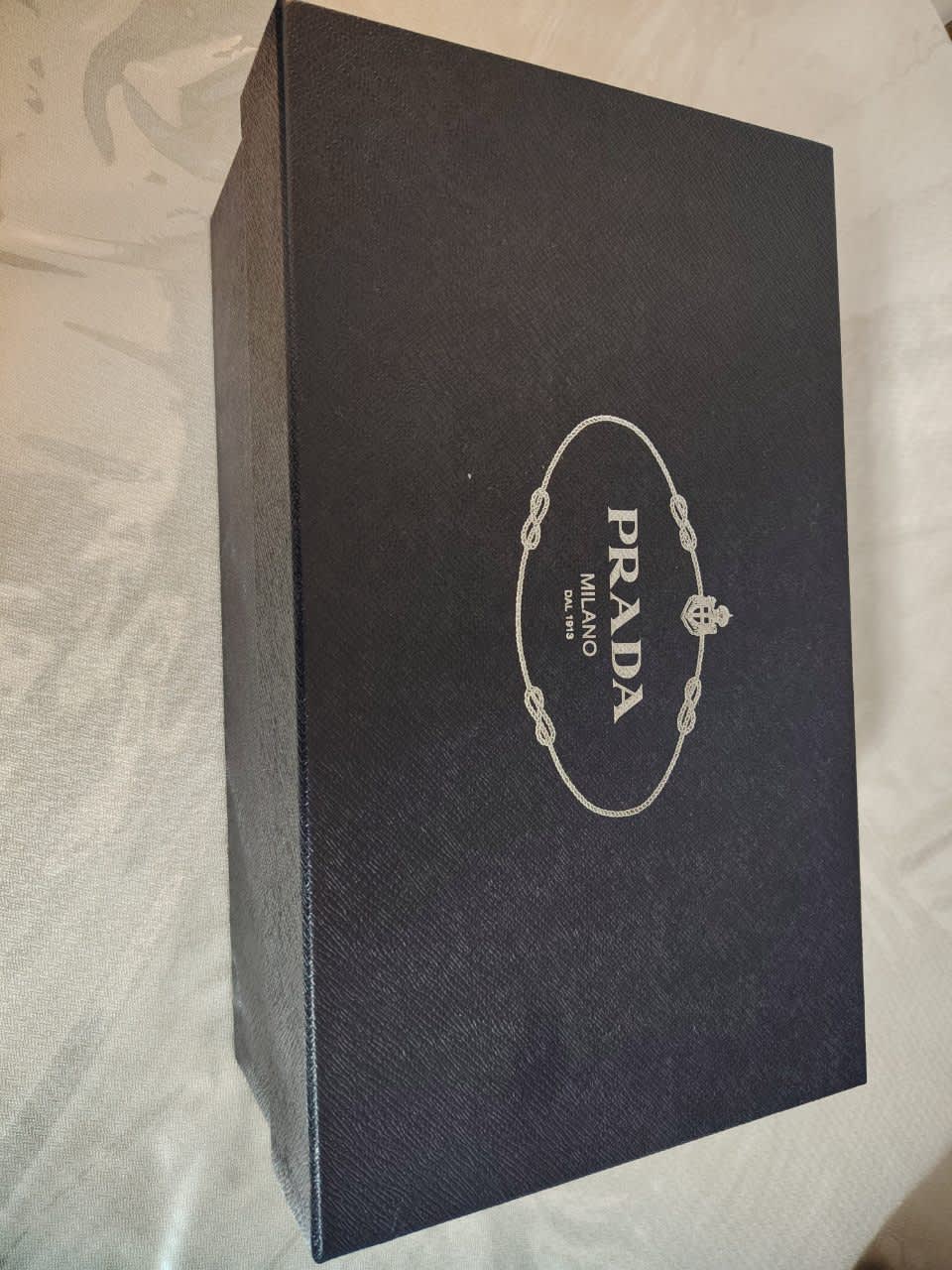 Mocassin PRADA, Prada, Bleu, taille 42, Neuf avec étiquette — occasion à Bir El Djir (photo 2)