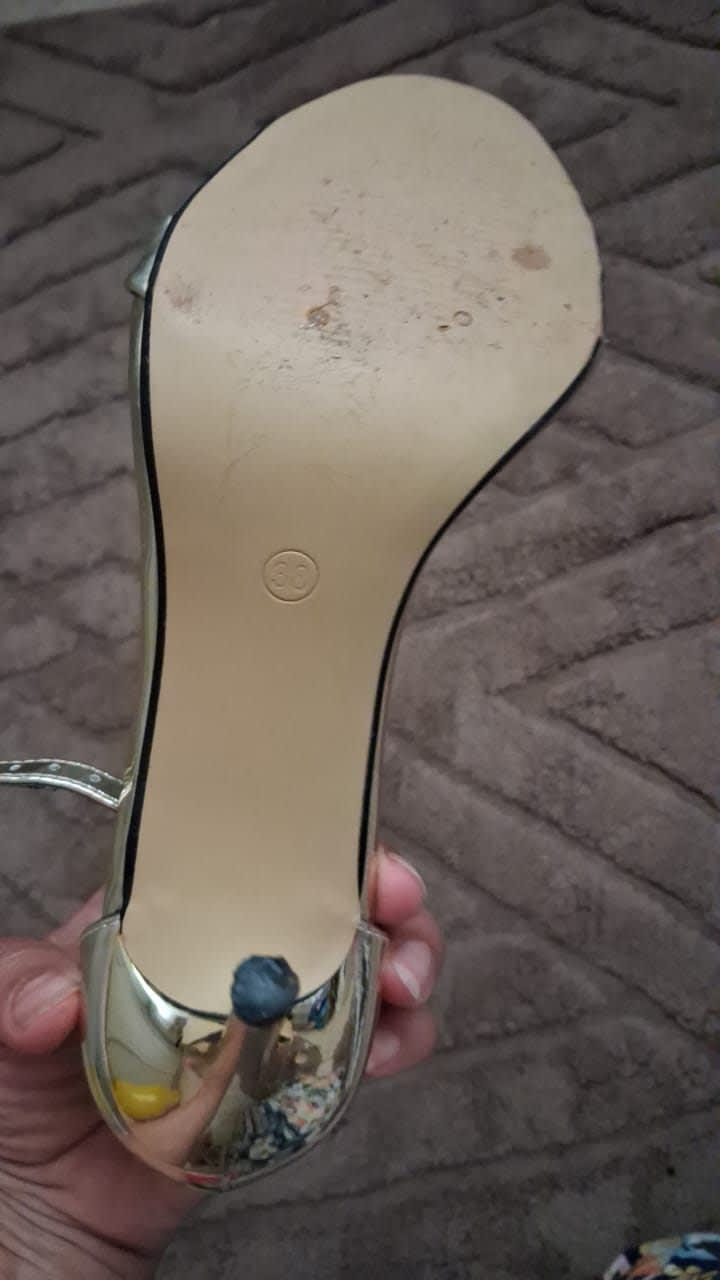 Sandales dorées à talons WSM – T38 – comme neuve, Doré, taille 38, Très bon état — occasion à Cheraga (photo 5)