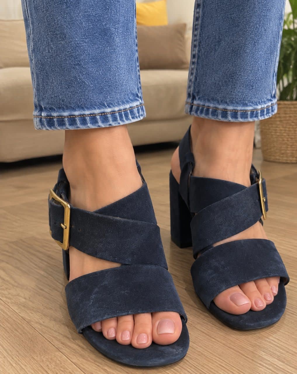 Sandales PROGETTO cuir véritable bleu marine – T.37, Bleu, taille 37, Très bon état — occasion à Cheraga (photo 3)