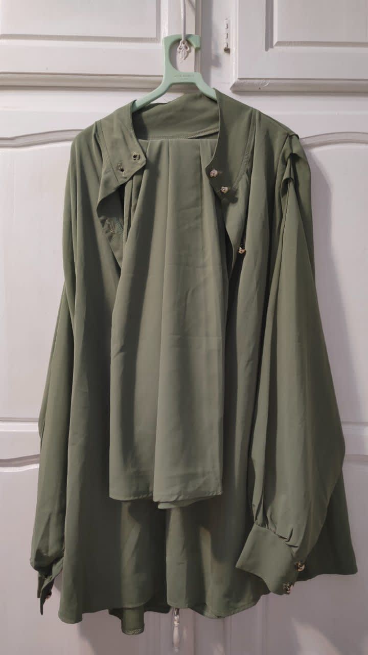 Liquette robe hidjab, Multicolore, taille L, Très bon état — occasion à Alger Centre (photo 3)