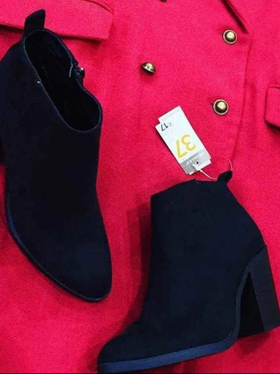 Bottes Primark, Primark, Noir, taille 37, Neuf avec étiquette — occasion à Alger Centre