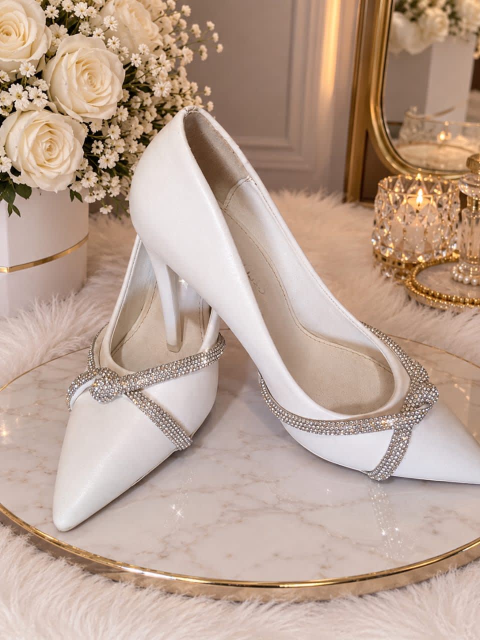 Talons, Blanc, taille 37, Très bon état — occasion à Maatkas (photo 2)