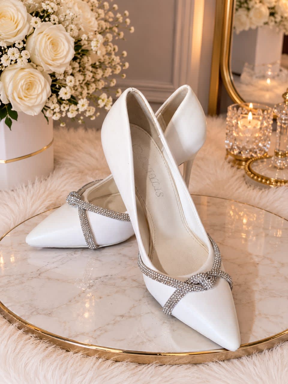 Talons, Blanc, taille 37, Très bon état — occasion à Maatkas