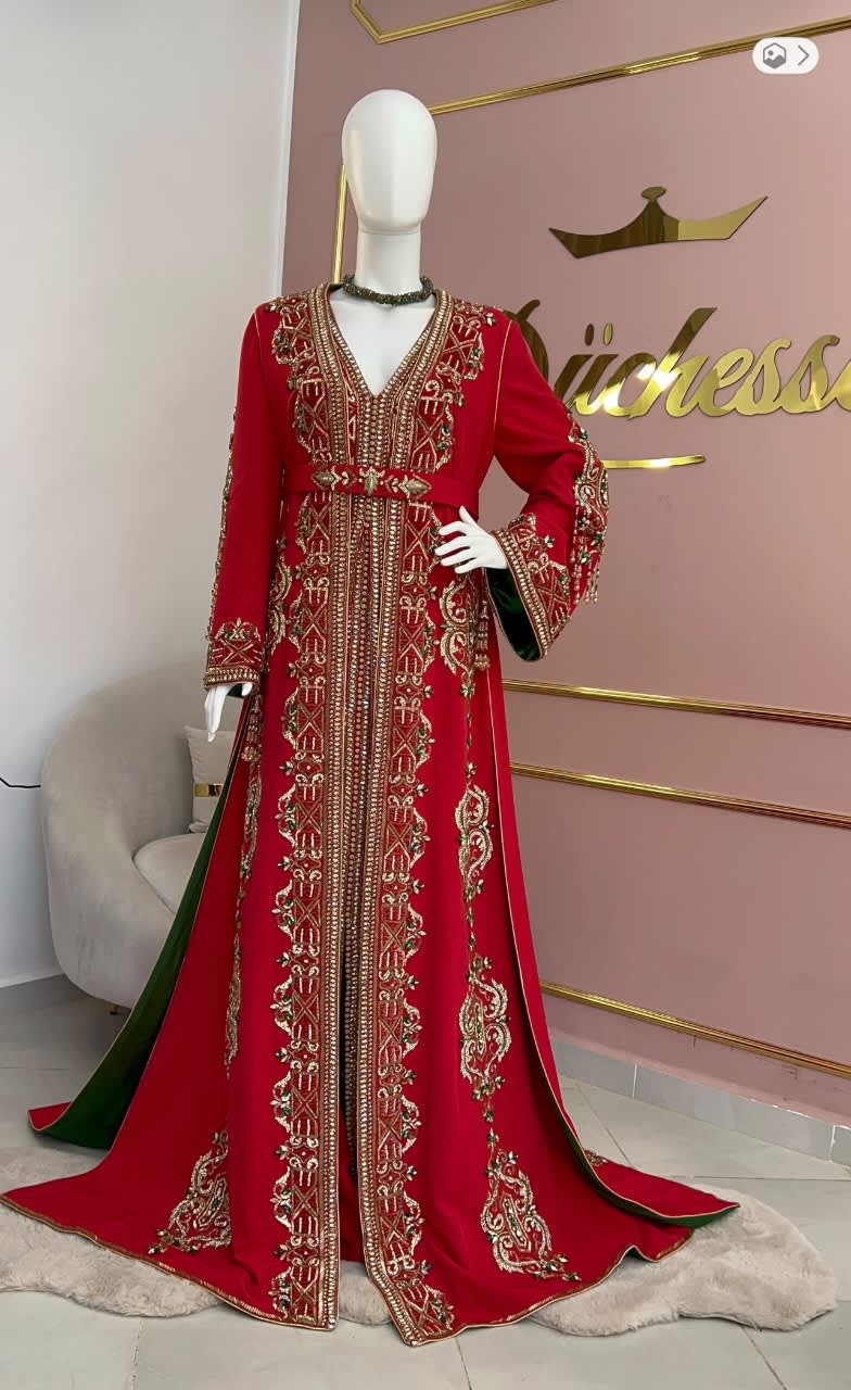 Caftan royel, Rouge, taille XXL, Neuf sans étiquette — occasion à Bordj El Kiffan (photo 3)