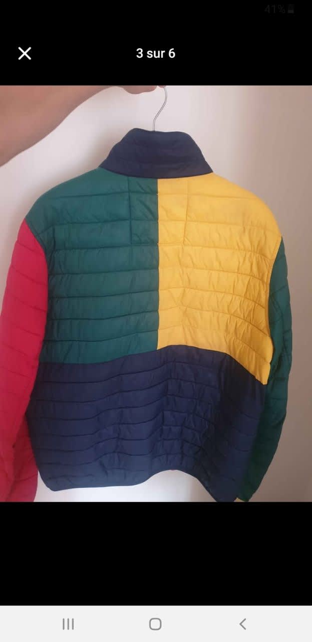Veste Tommy Hilfiger., Multicolore, taille M, Très bon état — occasion à Akbou (photo 2)