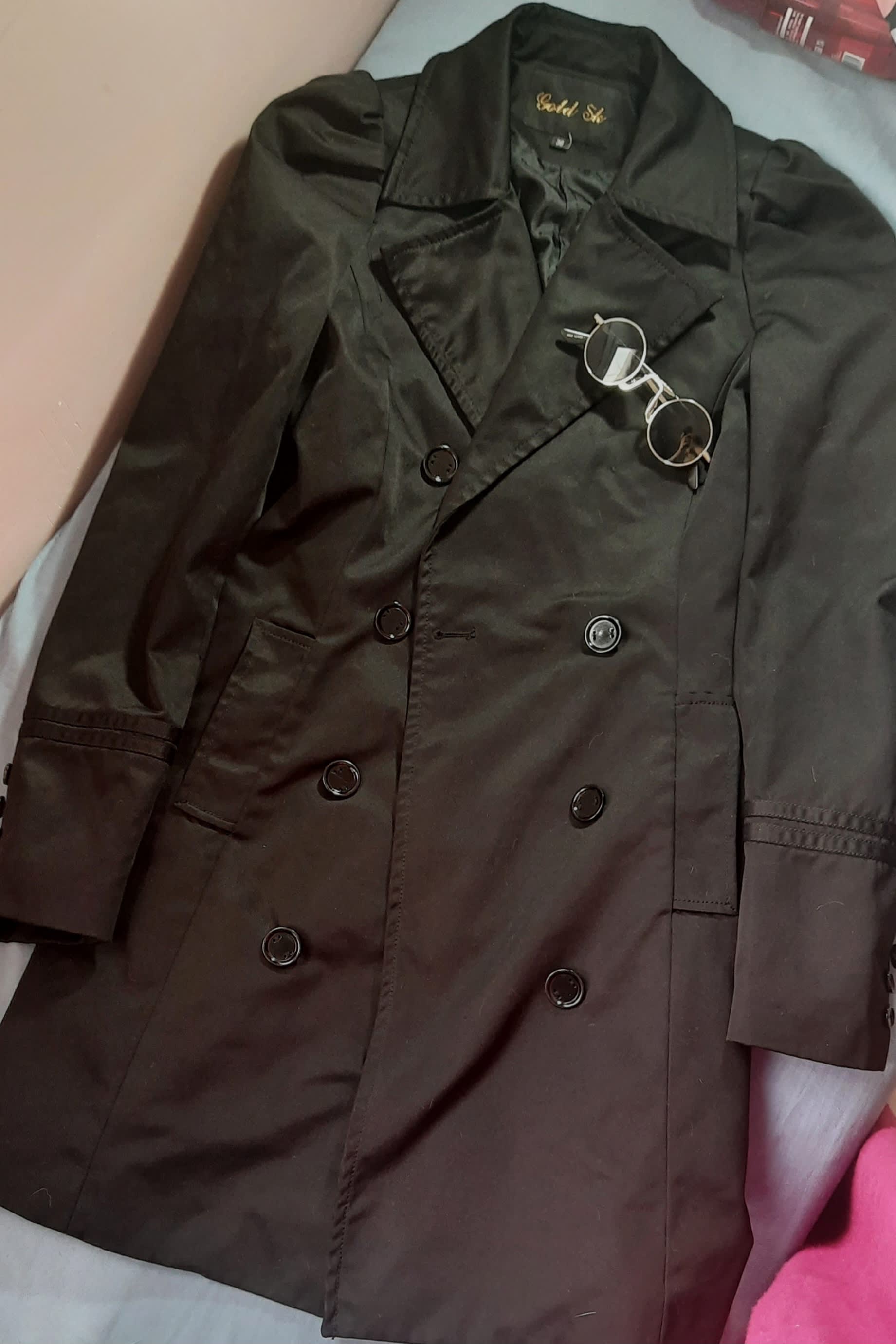 Trench coat noir, Noir, taille S, Neuf sans étiquette — occasion à Oran