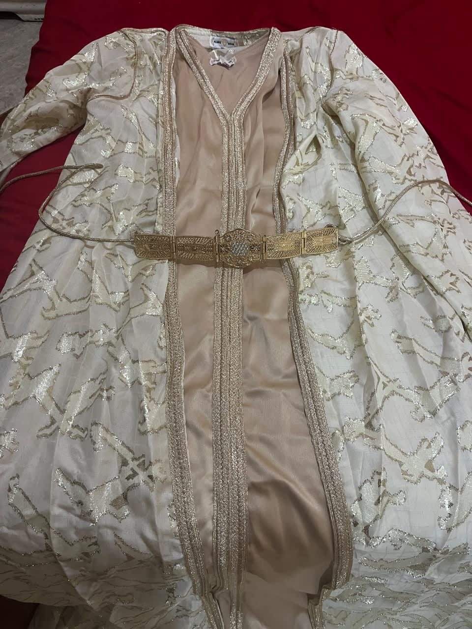 Caftan, Traditional, Beige, taille XL, Très bon état — occasion à Bachedjerah (photo 2)