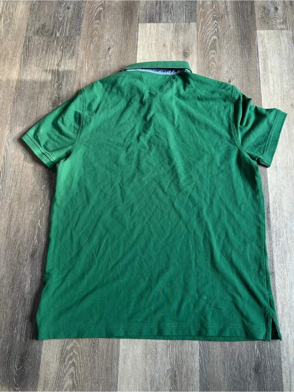 Tommy Hilfiger original t-shirt, Tommy Hilfiger, Vert, taille M, Neuf avec étiquette — occasion à Oran (photo 2)
