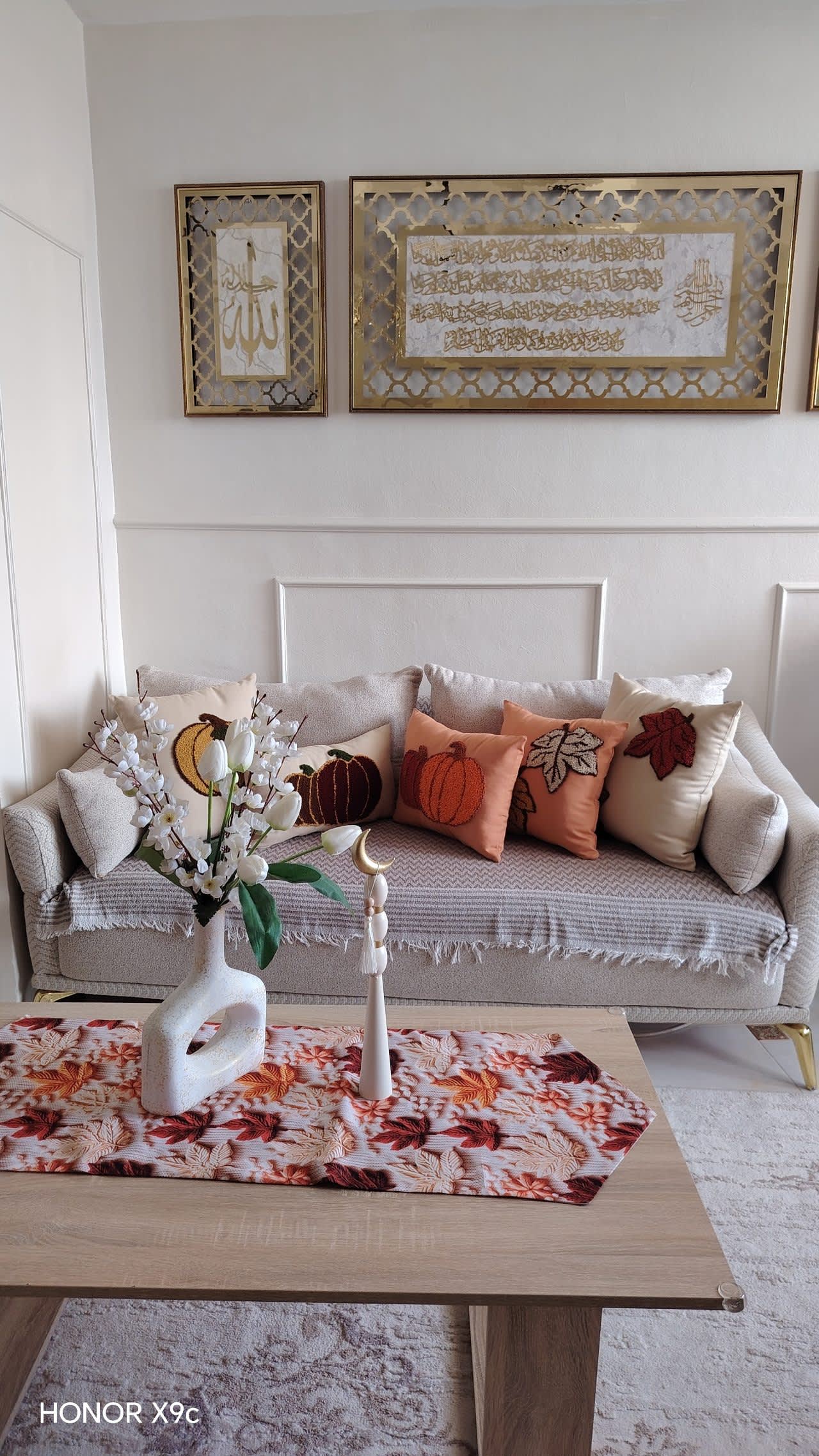 Coussin décoration d'automne, Zara, Orange, taille M, Neuf avec étiquette — occasion à Ain Benian