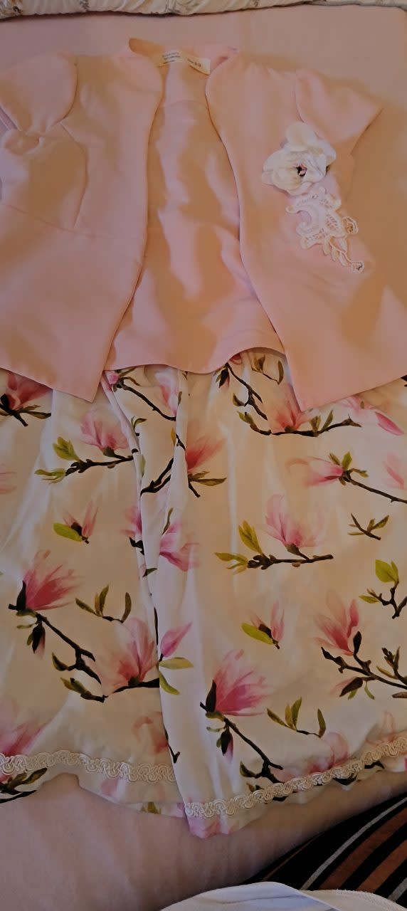 Ensemble fille 8/9 ans, Multicolore, taille XS, Bon état — occasion à Djasr Kasentina