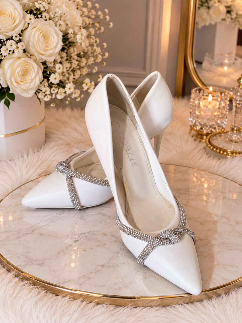 Talons, Blanc, taille 37, Très bon état — occasion à Maatkas