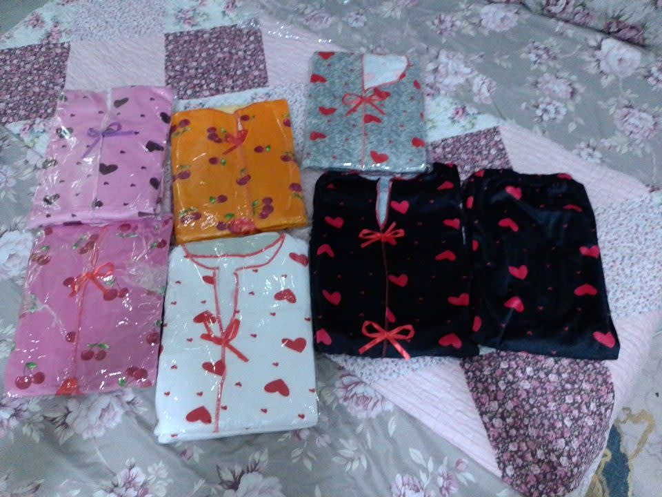 Lingerie & Pyjamas, Colours, Noir, taille S, Neuf sans étiquette — occasion à Annaba