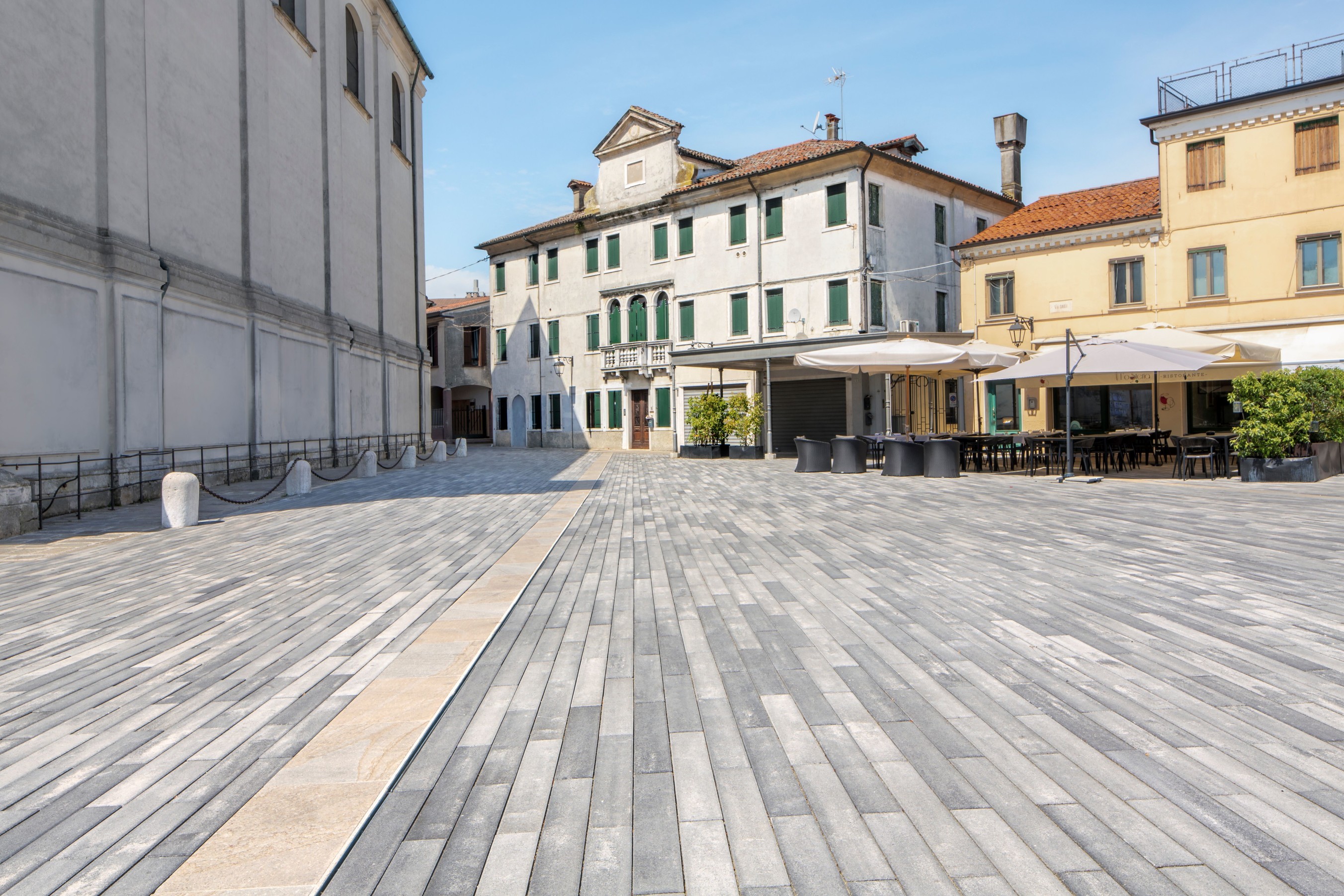 Favaro1 KM+ pavimento piazza di Dolo
