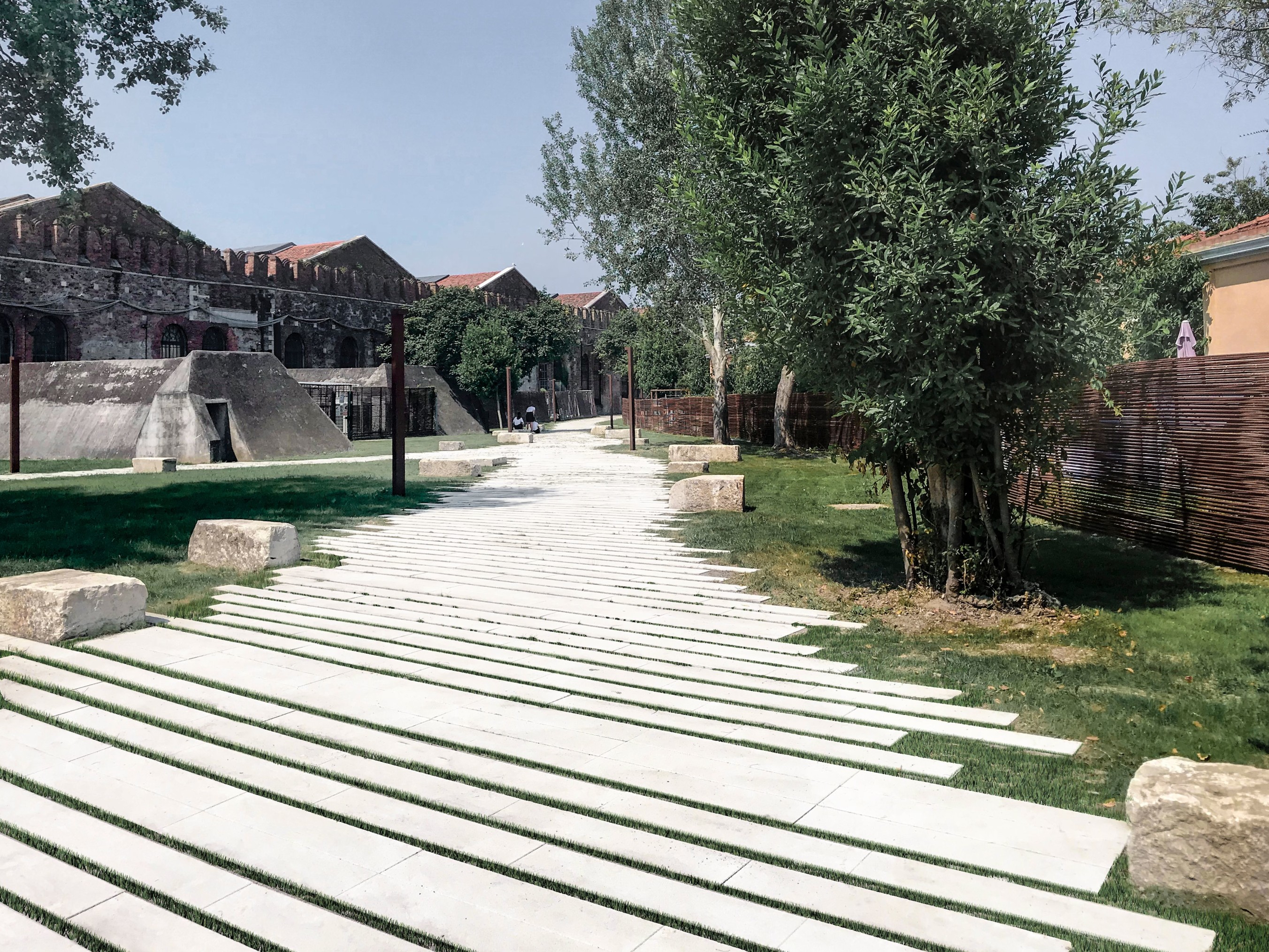 Favaro1 Riga pavimento Arsenale di Venezia