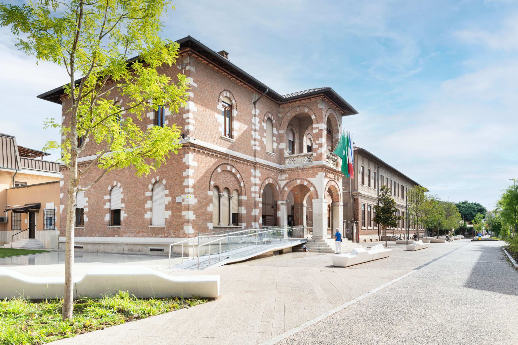 Piazza Comunale Paullo (MI) - Favaro1