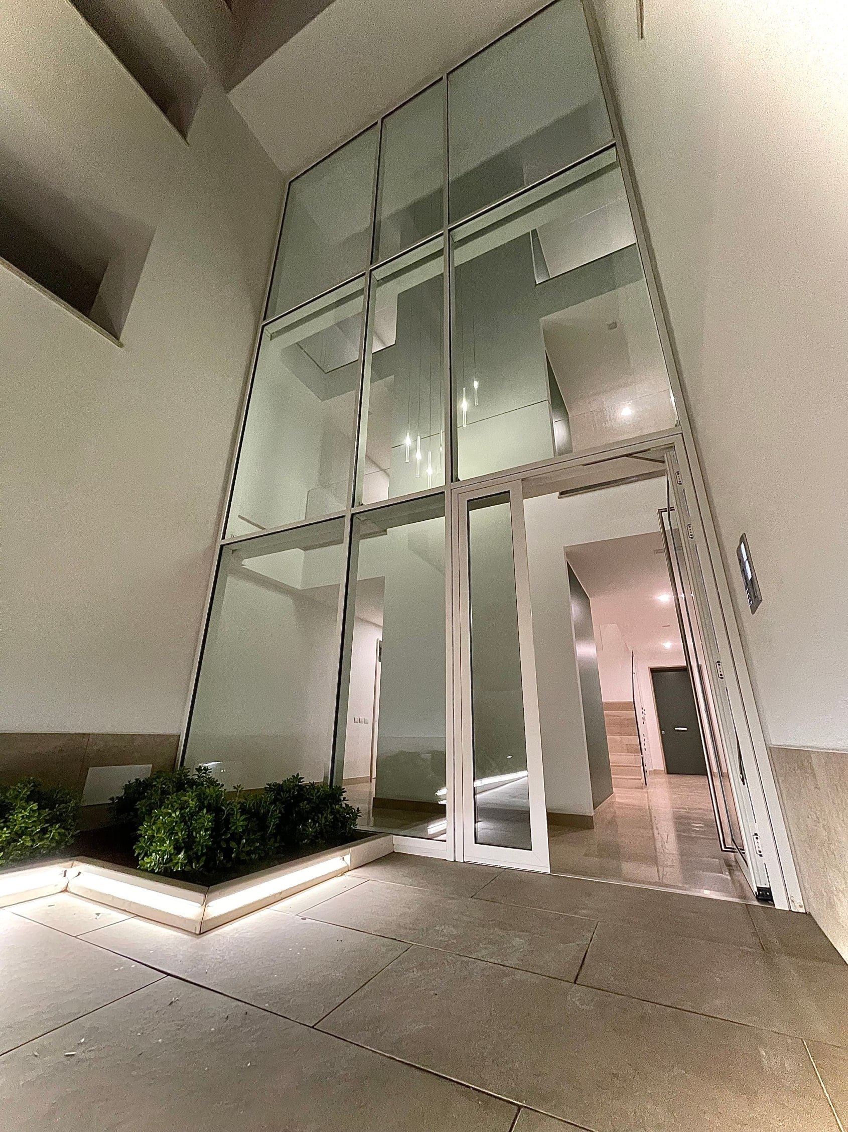 Favaro1 illuminazione da esterni Shining Curb Varese